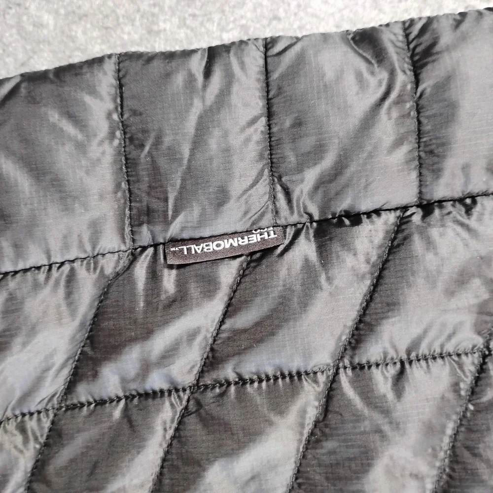 The North Face Thermoball Vest Mens Large Black Quilted Puffer ZAGENO Promo